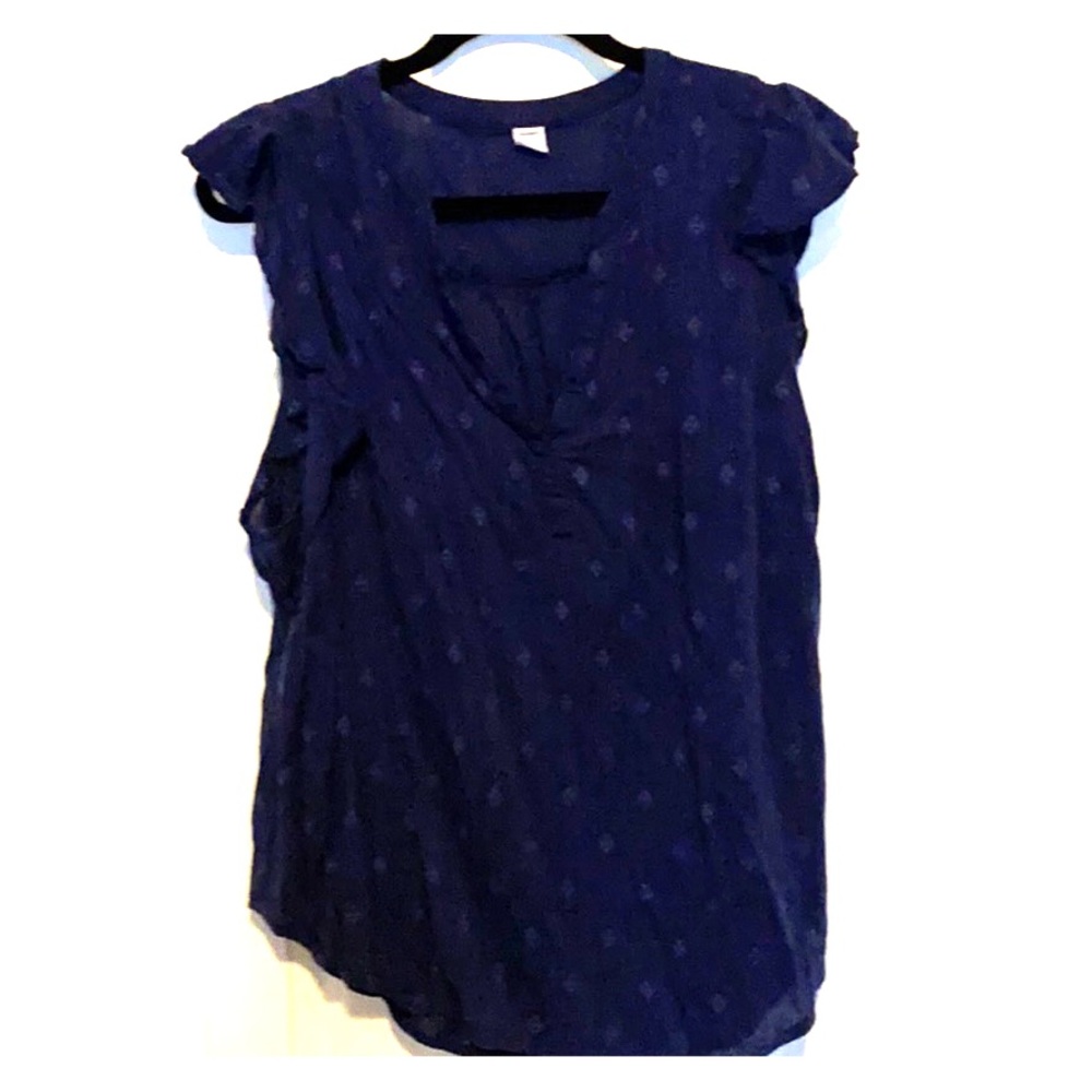 Old navy shirt
